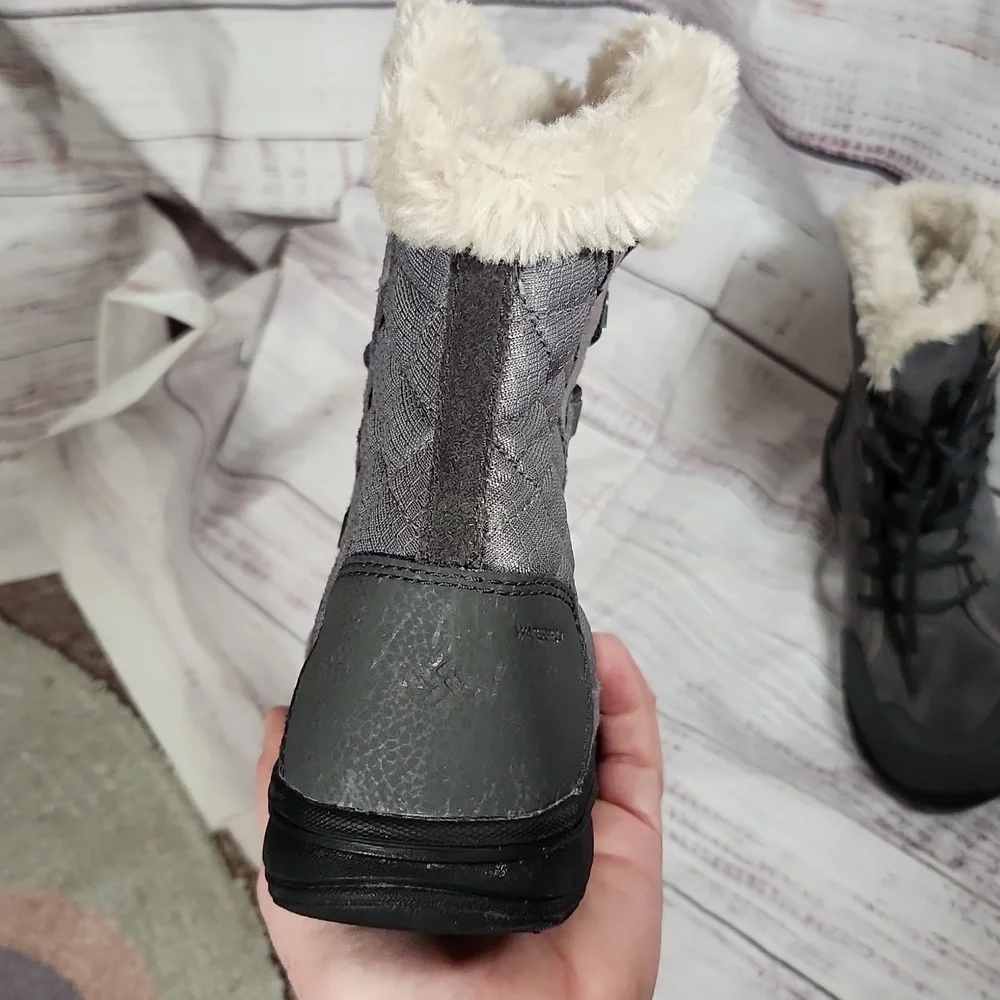 Columbia girls gray quilted faux-fur winter boots